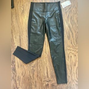 Athleta. Medium. Delancey shine tights. NWT.